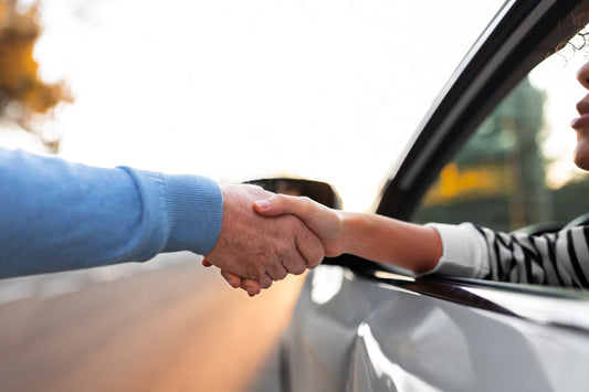 auto uitlenen aan familie